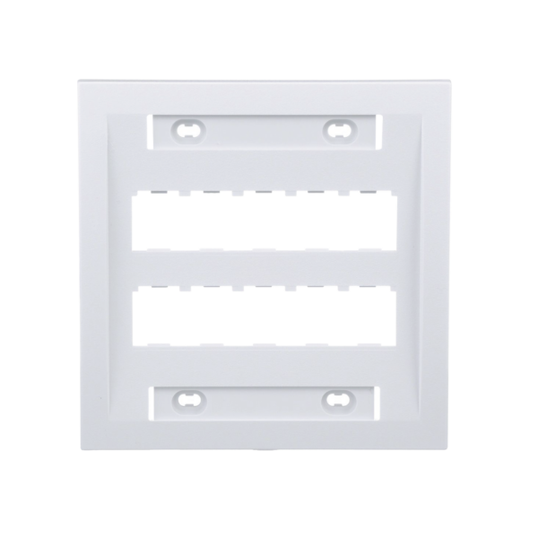 Placa de Pared Vertical Ejecutiva, Salida Para 10 Puertos Mini-Com, Con Espacios Para Etiquetas, Color Blanco
