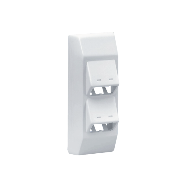 Soporte Con 4 Puertos Mini-Com, Con Bisagras de Instalación a Presión, Para Canaletas T45, Material PVC Rígido, Color Blanco Mate