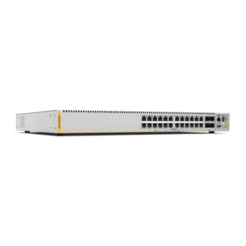 Switch Stackeable Capa 3, 24 puertos 10/100/1000 Mbps + 4 puertos SFP+ 10 G, fuente redundante