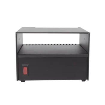 Fuente de poder lineal regulada / 13.8 VCC / 7 A continua, 11 A máx / 115 VCA / 6.35 kg / 6.97 x 4.72 x 9.76 in