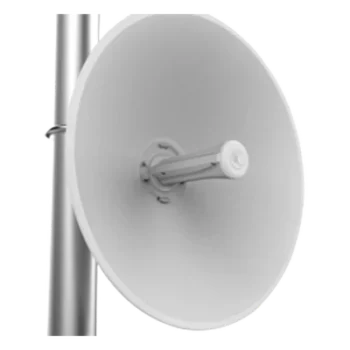 Módulo suscriptor inalámbrico / 5GHz / 600+ Mbps / 4910-5970 MHz / 25 dBi / Hasta 10 km (32.8 ft) / Baja latencia 2 ms / IP55