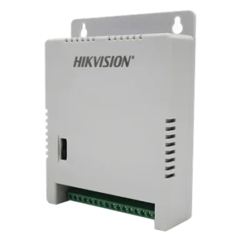 Fuente de Poder Regulada / 8 Salidas / 1 Amp por Salida / Voltaje Ajustable 12/13.5/15 VCC / Entrada 90-130 VCA / Filtro de Ruido para 4K