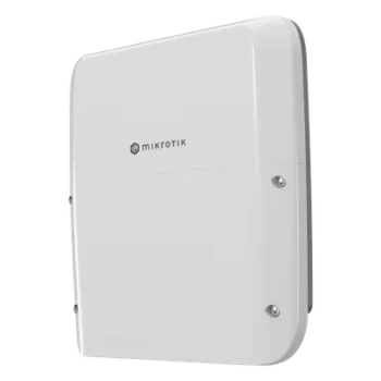 Router para Exterior / 8 Puertos PoE In/Out / 1 SFP+ 10G / IP66 / 120W PoE / ARM 64-bit 4 Núcleos / RouterOS v7