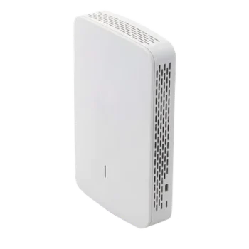 Punto de Acceso Wi-Fi 6 / Diseño de Pared / 2.5 Gbps / 3 Puertos Gigabit / PoE Passthrough / Radio IoT / Gestión Cloud