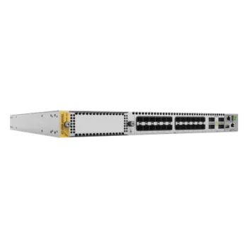 Switch Stackeable Capa 3 / 24 x SFP+ 10G / 4 x QSFP+/QSFP28 40G/100G / 1 Bahía Expansión XEM / TAA