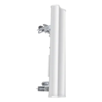 Antena sectorial / 90° cobertura H / 2.3-2.7 GHz / 16 dBi / 700x145x79 mm / 2.3 ft x 5.7 in x 3.1 in