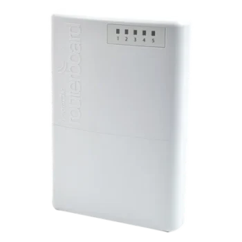Router exterior / 5 puertos Fast Ethernet blindados / PoE pasivo 4 puertos / IP66 / CPU 650 MHz / RouterOS Nivel 4