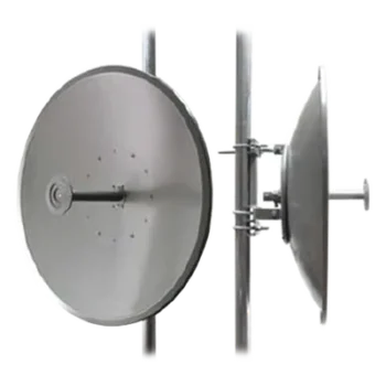 Antena Carrier Class / 3.3-3.8 GHz / 29 dBi / Dual Polarización / 927 mm / 3.04 ft