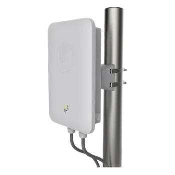 Access Point WiFi cnPilot e501S para exterior, IP67 grado industrial, Filtros para coexistencia con redes LTE, doble banda, antena sectorial 90-120 grados y puerto PoE secundario