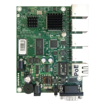 CPU de 680MHz, 256MB RAM, con 5 Puertos Gigabit Ethernet , Nivel de Licencia 5