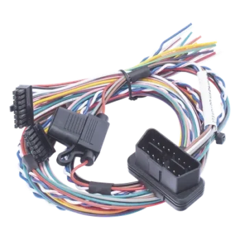 Arnés OBD / 1 m (3.28 ft) principal + 0.5 m (1.64 ft) auxiliar / -35 a +75 °C / 16 V