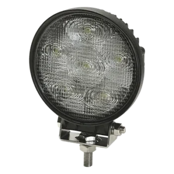 Luz de Trabajo LED / 700 Lumenes / 12-24 VCD / 6 LEDs de 3W / Montaje Pedestal / Lente Redonda Transparente / Aluminio Negro