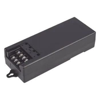 Fuente de Poder DC / 12 V @ 5A / 4 Canales / Filtro de Ruido para Video 4K / Protección PTC / Entrada 110-240V CA