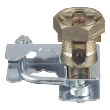 Abrazadera de Tierra para Piso Falso / 2 Conductores 6-1/0 AWG (16-50 mm²) / Pedestal Cuadrado 22 mm (7/8') / Pedestal Redondo 25-29 mm (1' a 1 1/8') / Bronce / TIA-607-A