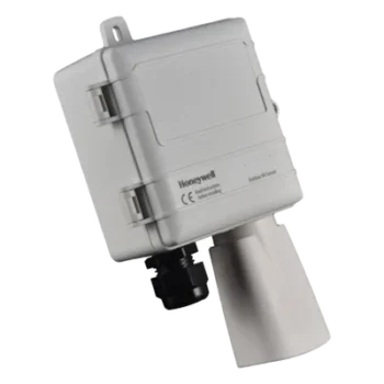Sensor de Humedad y Temperatura / Exterior / Termistor 20 kΩ / Exactitud ±3% HR / Salida 0-5V/10V o 4-20 mA / IP20 NEMA 1/3R / -40 a 70°C (-40 a 158°F)