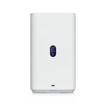 NAS Compacto de Escritorio / 2 Bahías 3.5" SATA / Puerto 2.5 GbE / USB-C 5 Gbps / PoE++ 60 W / Pantalla LCD 1.47"