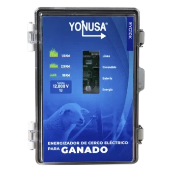 Energizador Ganadero / 10,000 Volts / 0.2 a 5.0 Joules Ajustable / 25 km (82,020 ft) Lineales / Alimentación 90-260 Vca y 12 Vcd / Panel Solar / NEMA 2
