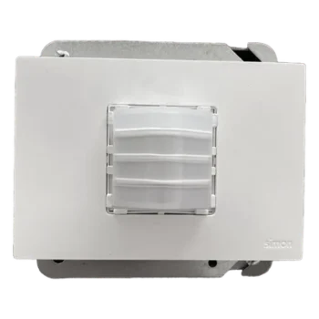 Marco para caja americana / Montaje vertical y horizontal / IP20 / Termoestable con bastidor metálico / Blanco