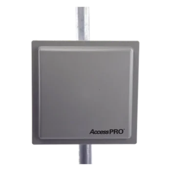 Lector RFID UHF / Alcance Ajustable 3 - 12 m (9.8 - 39.4 ft) / Frecuencia 902-928 MHz FHSS / Antena Integrada 12 dBi / Salida Wiegand 26 Bits / TCP-IP / Control de Acceso Vehicular
