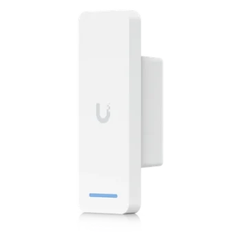 Lector de Acceso NFC / Hub Integrado / PoE+ / IP55 / 13.56 MHz / -30 a 40°C / 4.9 x 1.8 x 4.5'