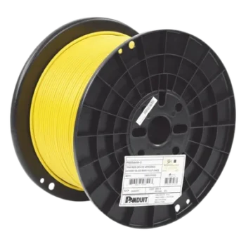 Bobina de Cable UTP Cat6A / 23 AWG / CMR Riser / 305 m (1000 pies) / 6.2 mm Diámetro / 650 MHz / 10GBase-T