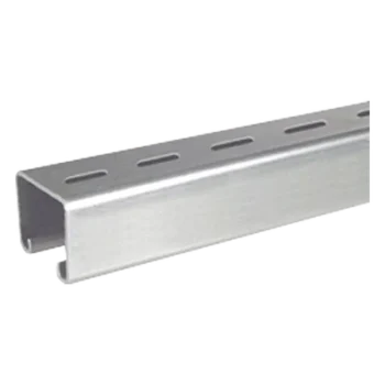 Unicanal Perforado / 4 x 4 cm / Calibre 16 / 3 m (9.8 ft) / Pregalvanizado Electrolítico / 1.5 mm Espesor