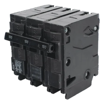 Interruptor Automático Enchufable / 3 Polos / 100 A / 240 VCA / 10 kAIC / UL 489 / 3" x 2" x 3" (7.6 x 5.1 x 7.6 cm)