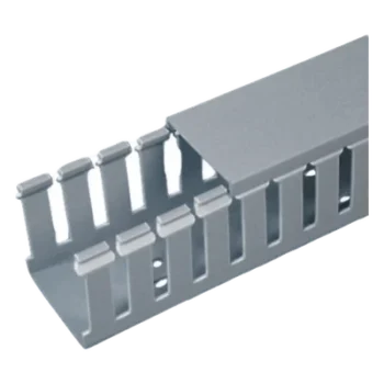 Canaleta Ranurada de PVC con Tapa / Tipo F / 32 mm Ancho / 101.6 mm Alto / 2 m Largo (6.56 ft) / Gris
