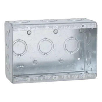 Caja Multigang / 3 Gangs / Profundidad 2.5 in / 16 Entradas 1/2" y 3/4" / Capacidad 47.8 in³ / Acero Galvanizado / UL Listed