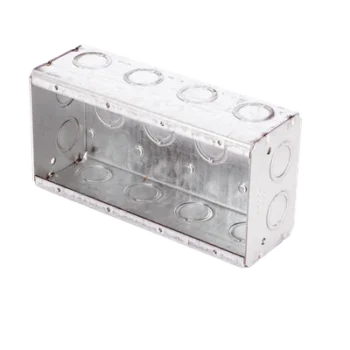 Caja Multigang de Acero Galvanizado / 4 Gangs / Profundidad 2.5 in / 20 Entradas TKO 1/2"-3/4" / Capacidad 63.5 in³ / UL Listed
