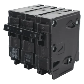 Interruptor Automático Enchufable / 3 Polos / 15 A / 240 V AC / Capacidad Interruptiva 10 kA / UL 489 / Distribución Trifásica
