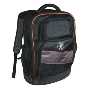 Mochila para herramientas y computadora portátil Tradesman Pro™ en poliéster negro con 25 bolsillos (No incluye herramientas).