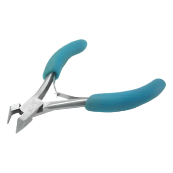 Pinza de corte fino frontal al raz, templada y de 4" de largo.