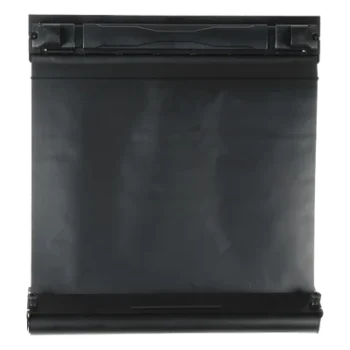 Tapa Ciega Tipo Cortina / 4 a 51 UR / 19 in / 486.7 mm Ancho / Negro