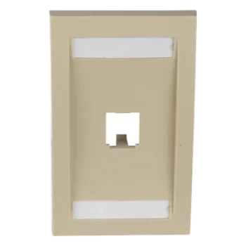 Placa de Pared Vertical Ejecutiva / 1 Puerto Mini-Com / Con Espacio para Etiquetas / 69.8 x 114.3 mm (2.75 x 4.5 pulg) / Marfil