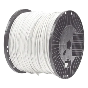 Cable UTP Cat6A / 4 Pares / 26 AWG / Diámetro Reducido 6.1 mm / CMR Riser / Bobina 305 m (1000 ft)