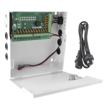 Fuente de Poder Profesional / 12 Vcc @ 20 A / 18 Canales / Entrada Universal 96-264 Vca / Protección de Batería 10.5 V
