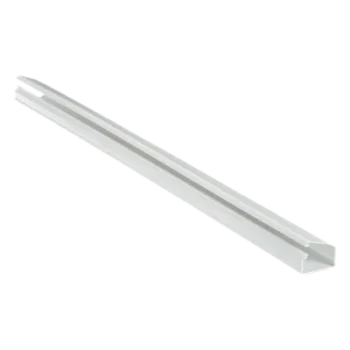 Canaleta de PVC Rígido / 38.4 x 24 mm / 1828.8 mm (6 ft) / Cinta Adhesiva Integrada / UL94V-0 / TIA/EIA
