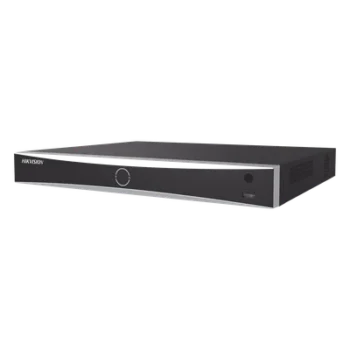 NVR 12 Megapixel (4K) / 16 Canales IP / 16 Puertos PoE+ / Reconocimiento Facial / AcuSense (Evita Falsas Alarmas) / 2 Bahías de Disco Duro / Switch PoE 300 mts / HDMI en 4K / Alarmas I/O / 300 Metros PoE Modo Extendido