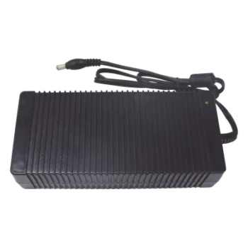 Fuente de poder / 53 VCC / 3 A / 100-240 VCA / -20°C a 45°C / 7.48 x 3.43 x 1.69 pulgadas