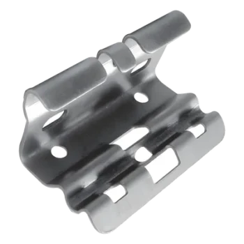 Mini clip automático, para unir tramos de charola, con acabado Electro Zinc