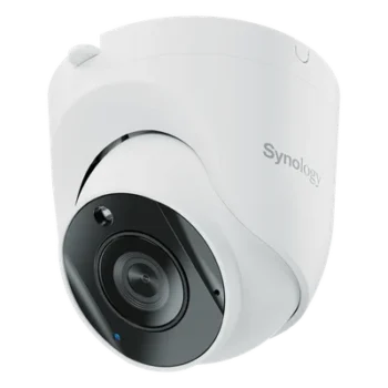Cámara de Vigilancia IP / 5 MP (2880x1620) / 30 fps / Lente 2.8 mm / 110° HFOV / Visión Nocturna 30 m (98 pies) / IP67 / Detección IA Personas y Vehículos / MicroSD 256 GB / Compatible Surveillance Station