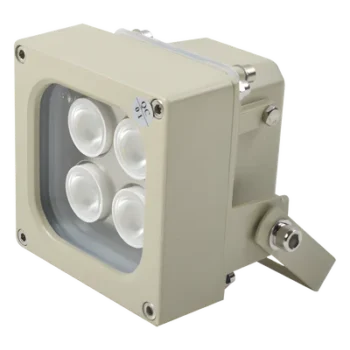 Iluminador LED de Alta Potencia | Luz Blanca | 10 Metros de Iluminación | Cobertura 120° | IP66 | Bajo Consumo de Energía | Fotocélula Incorporada | Soporte en “U” | Carcasa de Aluminio | Alta Transmitancia de Luz.