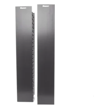 Organizador Vertical de Cable / Doble Capacidad Frontal y Posterior / 45 RU / 6.7in (170mm) Ancho / 83.0in (2108mm) Alto / Negro