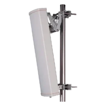 Antena Sectorial Multi Banda / 15 dBi / 698-960 / 1710-2700 MHz / 100 W / Polarización Vertical / Interior y Exterior
