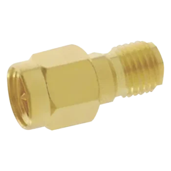 Adaptador en Línea / SMA Macho a SMA Hembra Inverso / Cuerpo Bronce Oro / Contacto Oro / Aislante Teflón