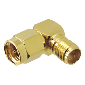 Adaptador en Ángulo Recto / SMA Macho a SMA Hembra Inverso / Cuerpo Bronce Oro / Contacto Oro / Aislante Teflón