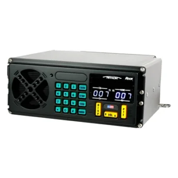 Radio para Locomotora / 155-174 MHz / 10-50 W Ajustable / Aluminio y Acero Inoxidable / Bocina 12 W / 25/12.5/6.25 kHz