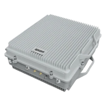 (HASTA 3 KILÓMETROS) Amplificador de Señal Celular TRI Banda / 2G, 3G, 4G y Llamadas / 20 Watts de Potencia / Ganancia DL 95 dB / Amplía la Cobertura Celular a Área Rural / IP65 Exterior