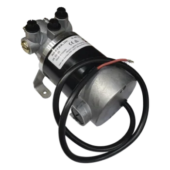 Bomba Hidráulica Reversible / 12V DC / Flujo 0.8L (49 cu.in) por Minuto / Cilindros 80-250 cc (4.9-15.2 cu.in) / Conexiones ORB / 3 Accesorios ORB-5 a 9/16 UNF / Compatible SteadySteer / Embarcaciones hasta 35 pies (10.7 m)